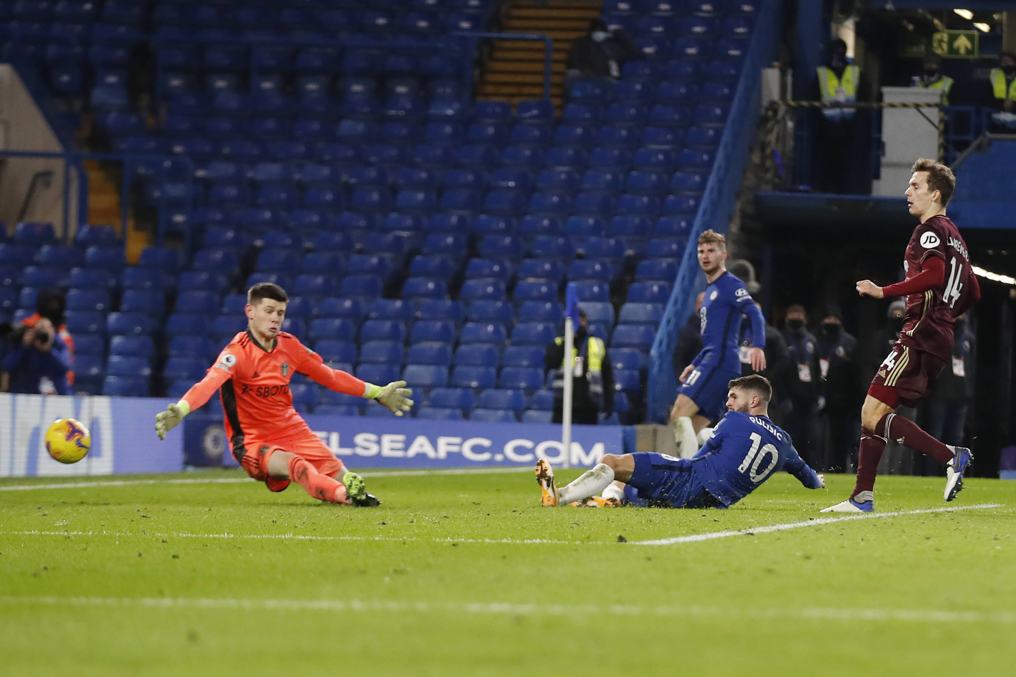 也涉及到球 也涉及到球